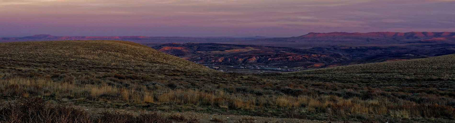 wide image of rock springs wyoming